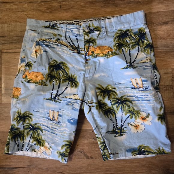 Denim and Flower "Connection" Chino Short Size 32W - Picture 1 of 6
